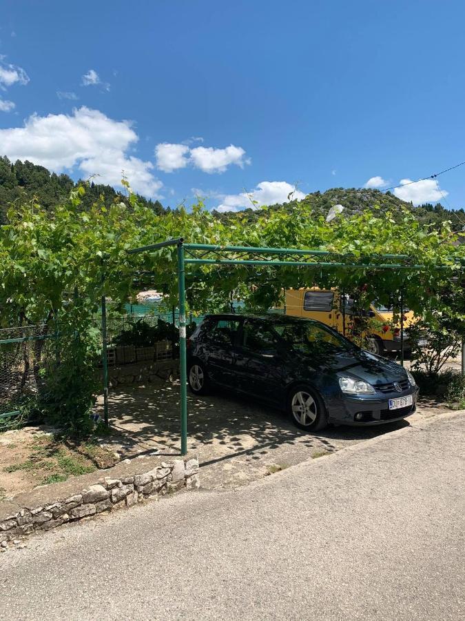 Apartman Mare Blace Esterno foto