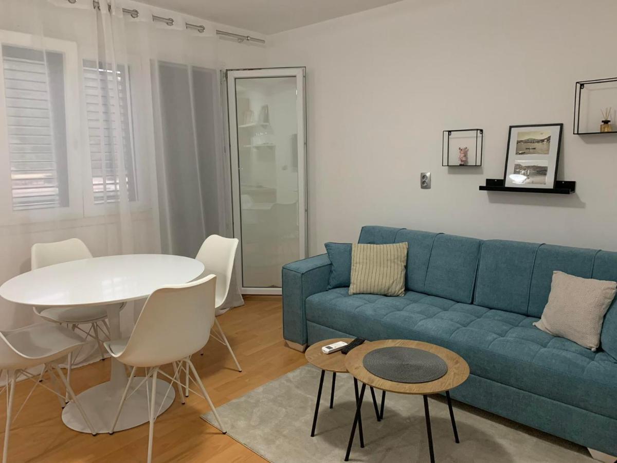 Apartman Mare Blace Esterno foto